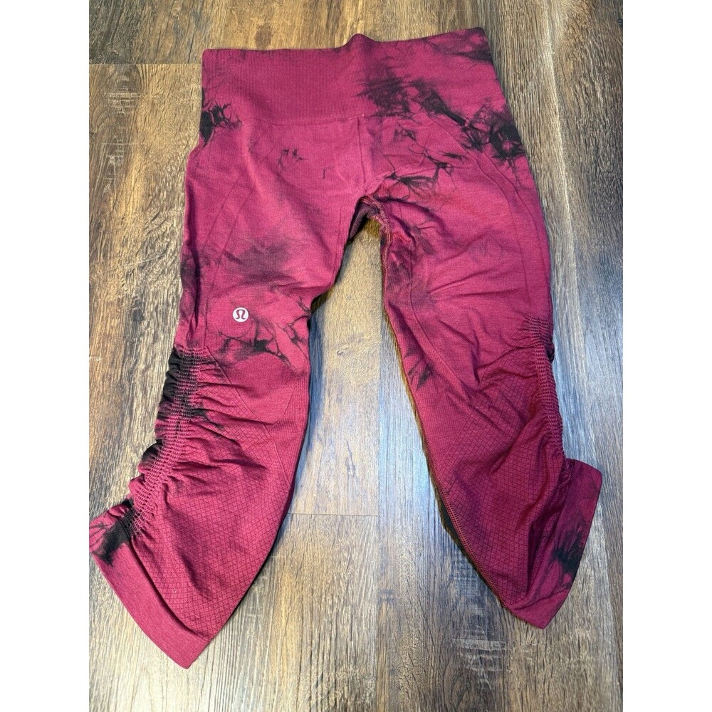 Lululemon Cropped Leggings Size 4